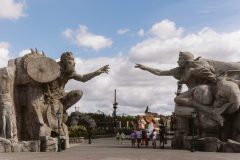 Zdjecie-nr-1-–-Brama-glowna-Hossolandu