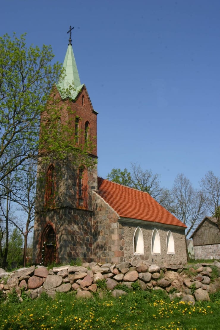 Kościół filialny pw. MB Królowej Korony Polskiej