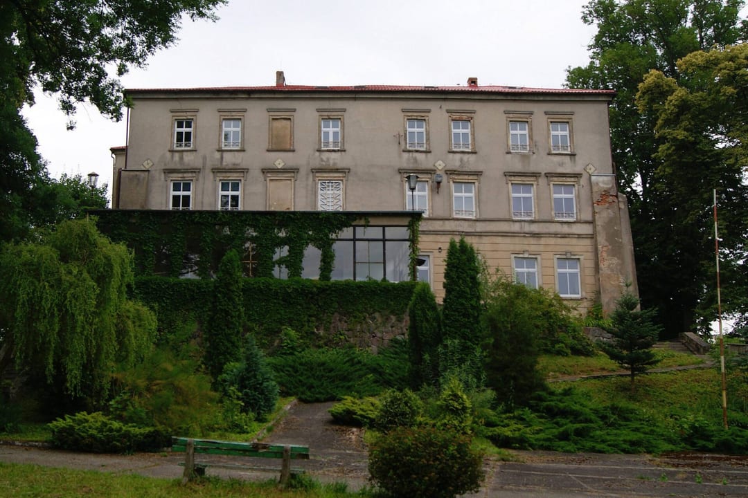 Dwór w Zajezierzu