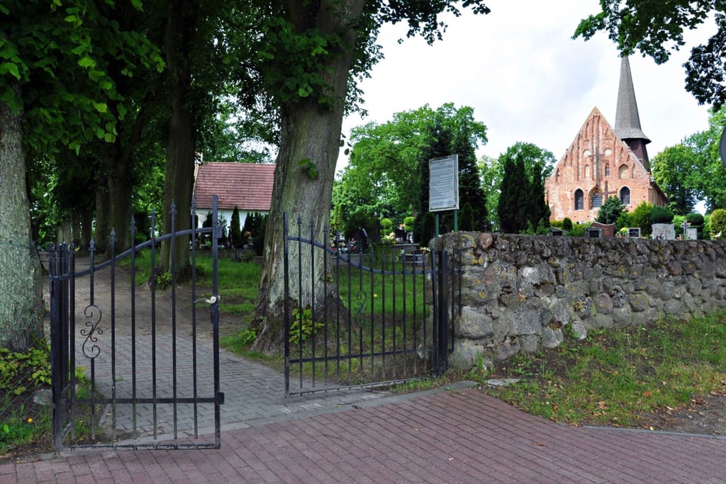 Cmentarz “Gaj Bohaterów”