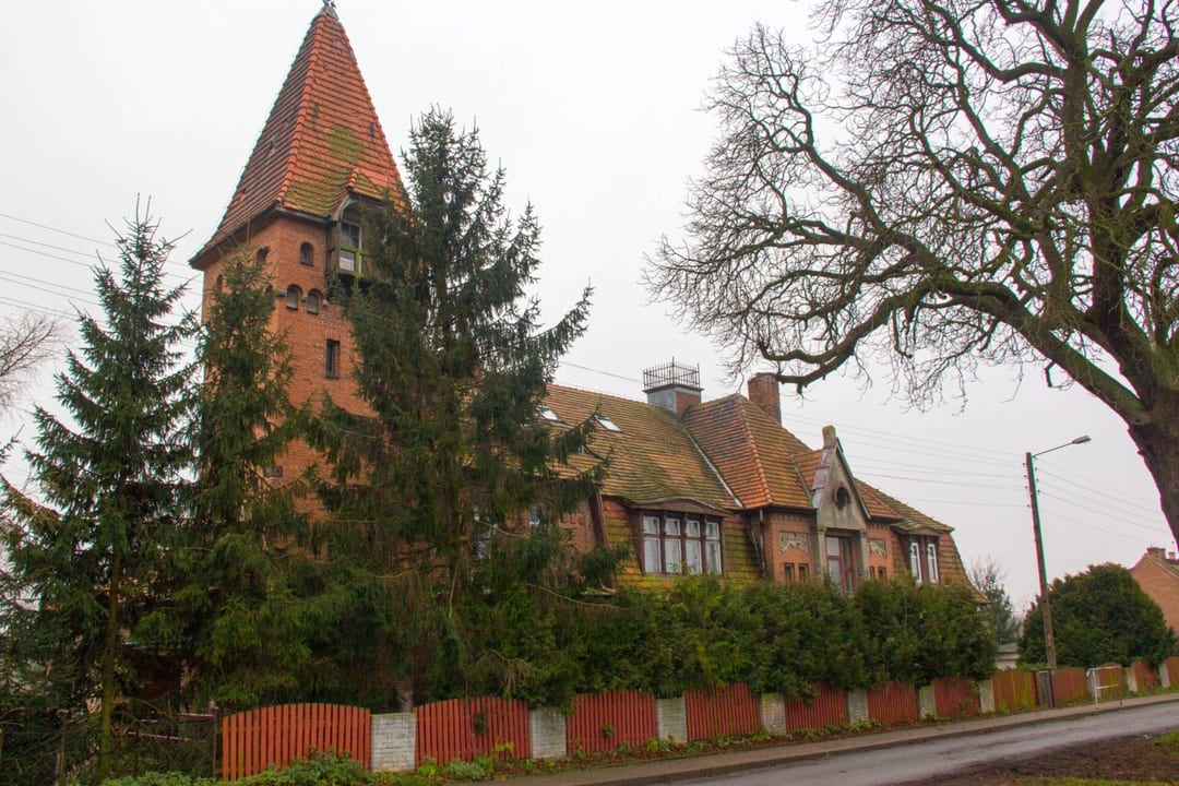 Dwór w Czernicach