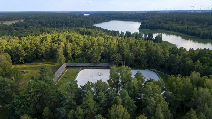 Współczesne ujęcie miejsca realizacji filmu Pan Wołodyjowski