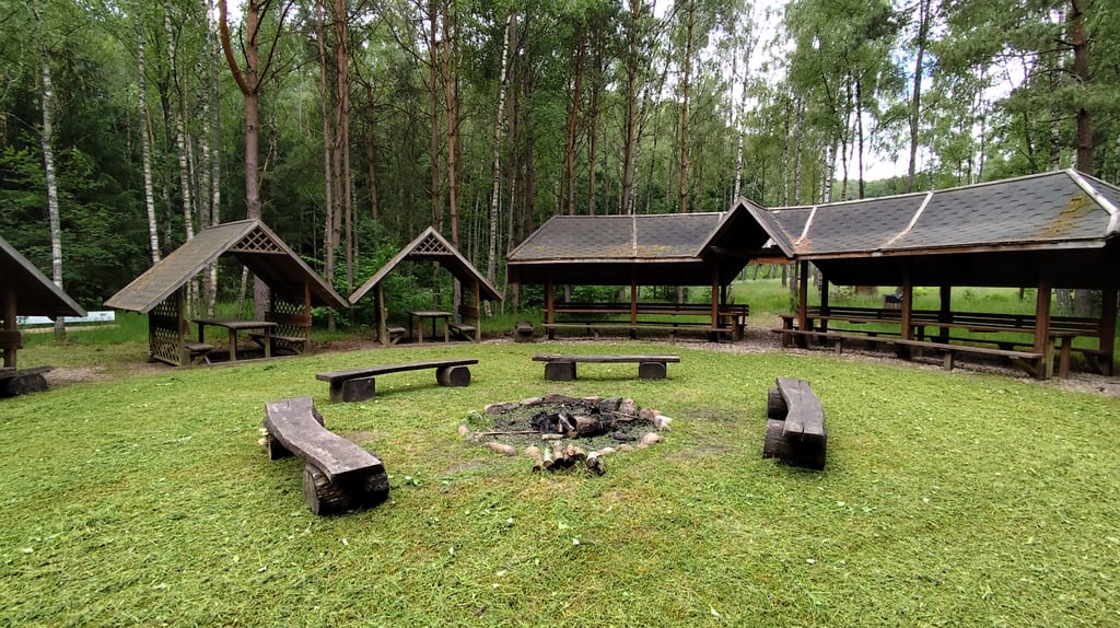 Leśna Szkoła Pod Dębami