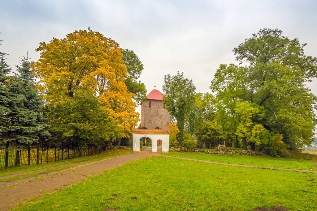 Kościół parafialny pw. Matki Bożej Królowej Polski