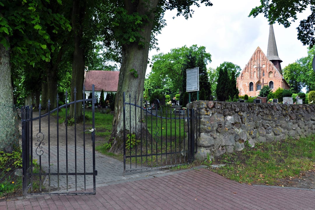 Cmentarz "Gaj Bohaterów"