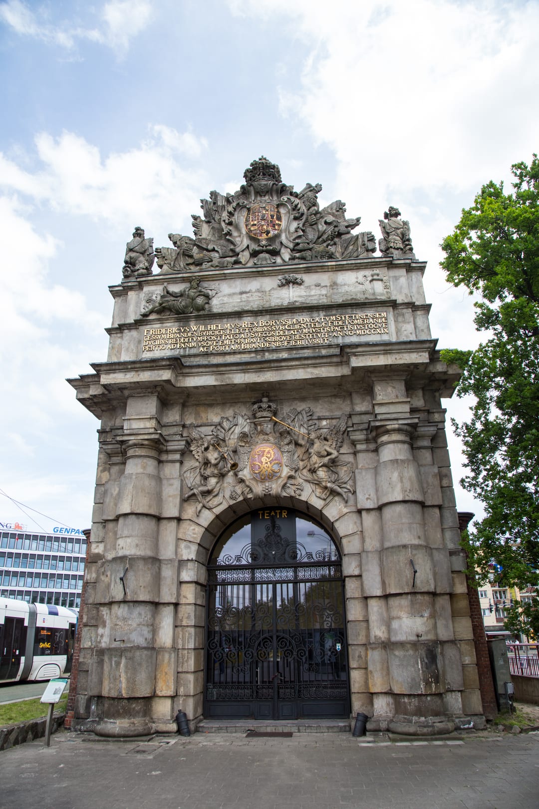 Brama Portowa