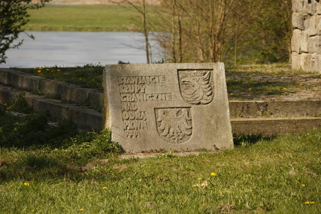 Pierwszy Słup Graniczny nad Odrą