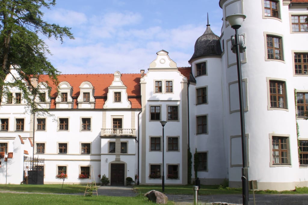 XV-wieczny Zamek Rycerski - Hotel Podewils