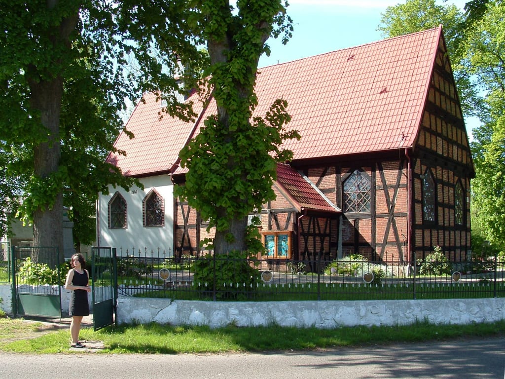 Kościół parafialny pw. Matki Bożej Królowej Polski