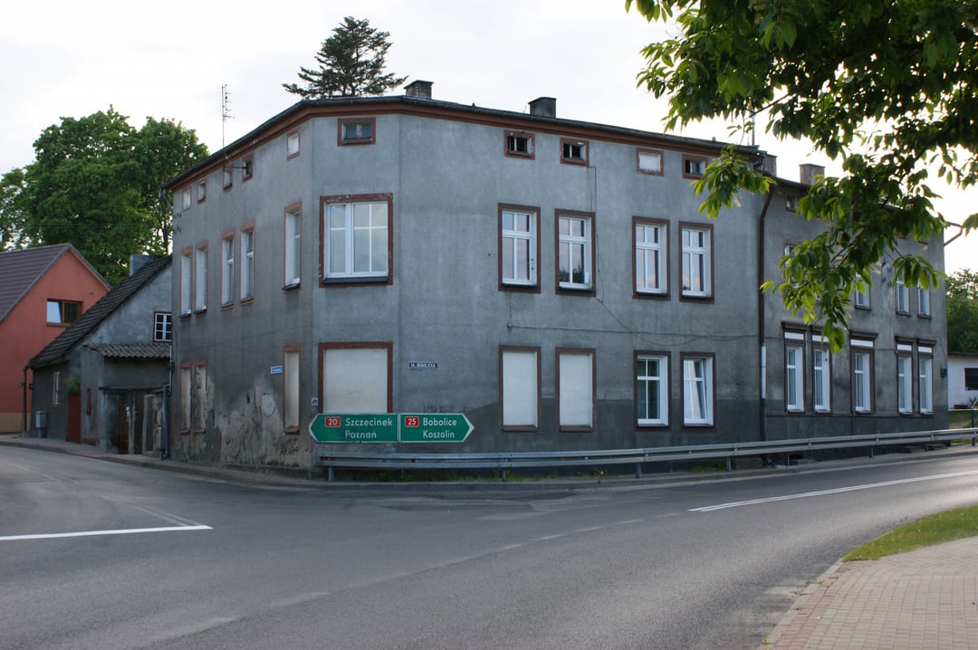 Zamaskowany schron bojowy