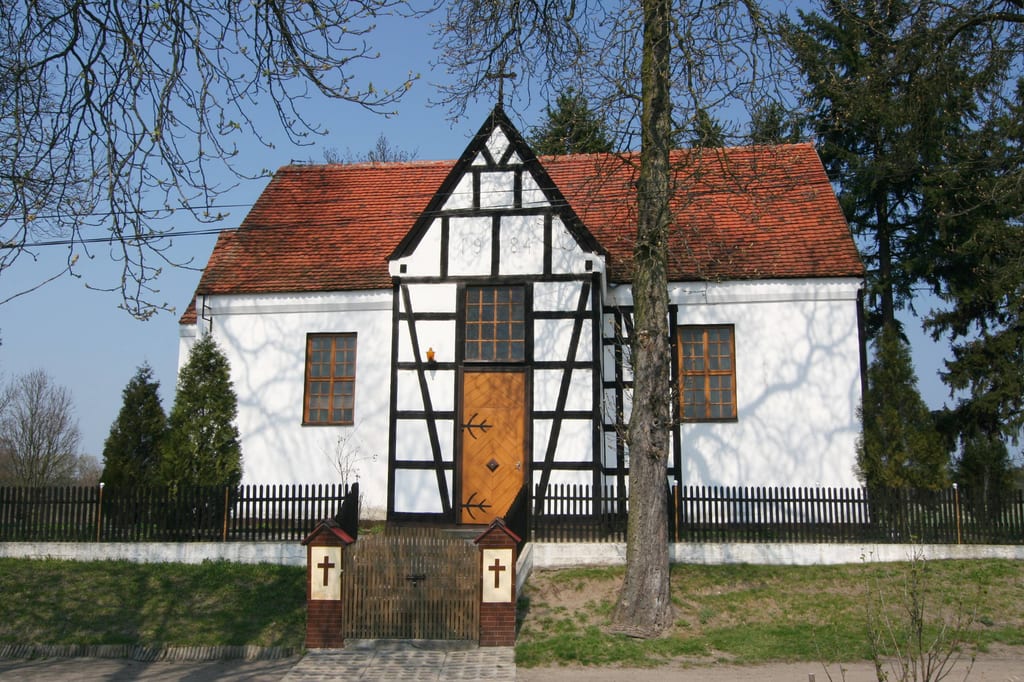 Kościół filialny pw. Podwyższenia Krzyża Wołogoszcz