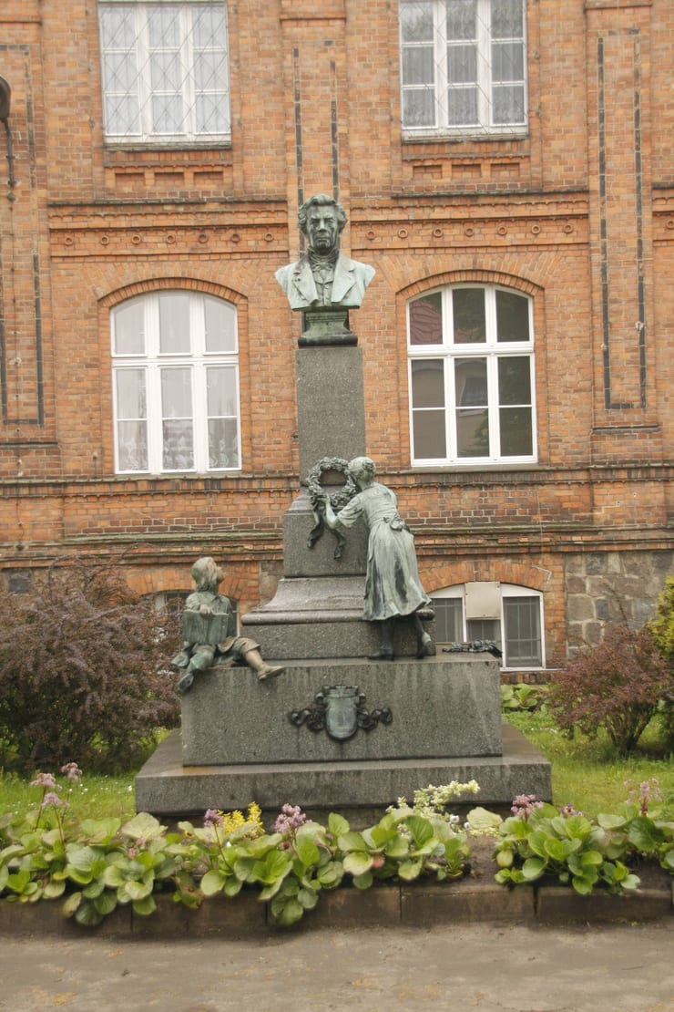 Pomnik Ch. F. Kocha w Moryniu