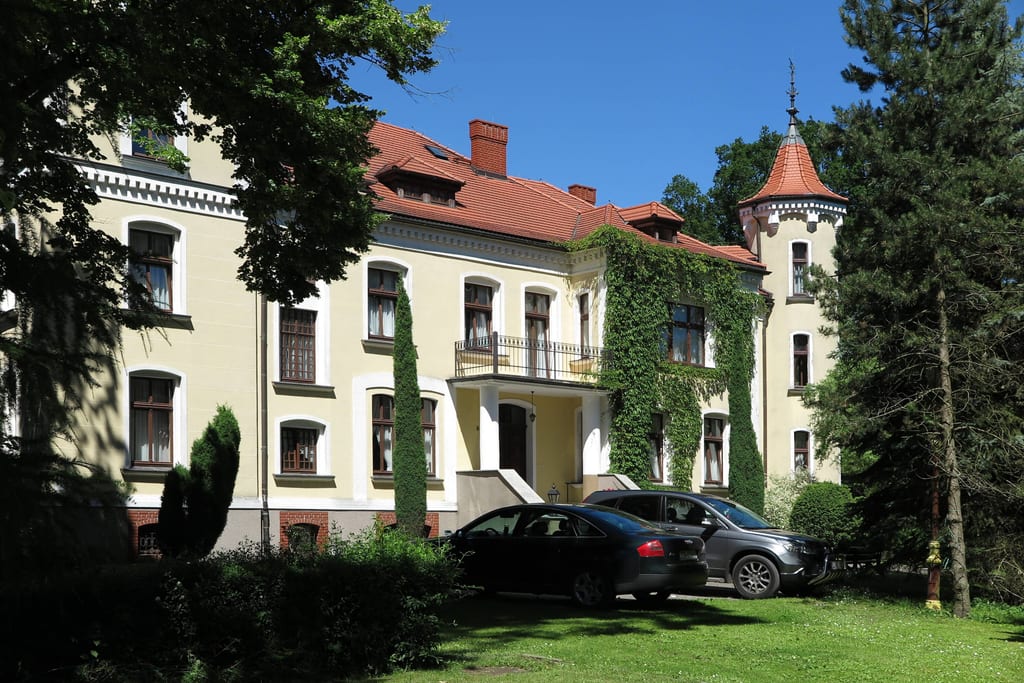 Pałac i park dworski w Cieszynie