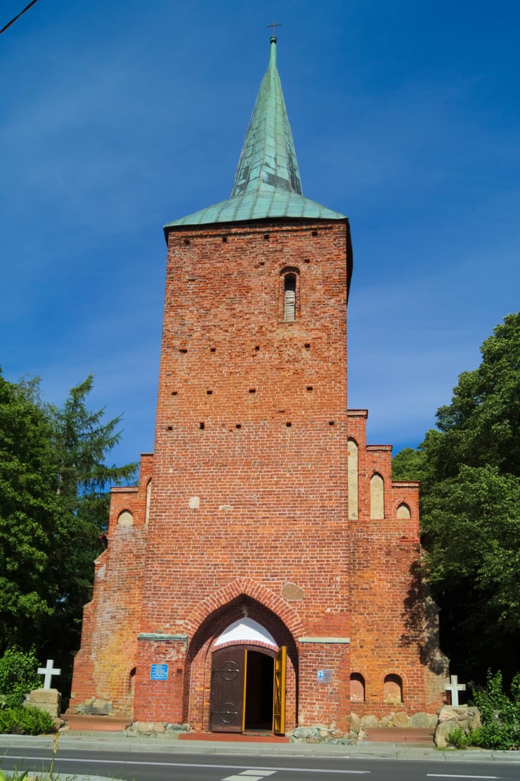 Kościół pw. Najświętszego Serca Pana Jezusa z otoczeniem
