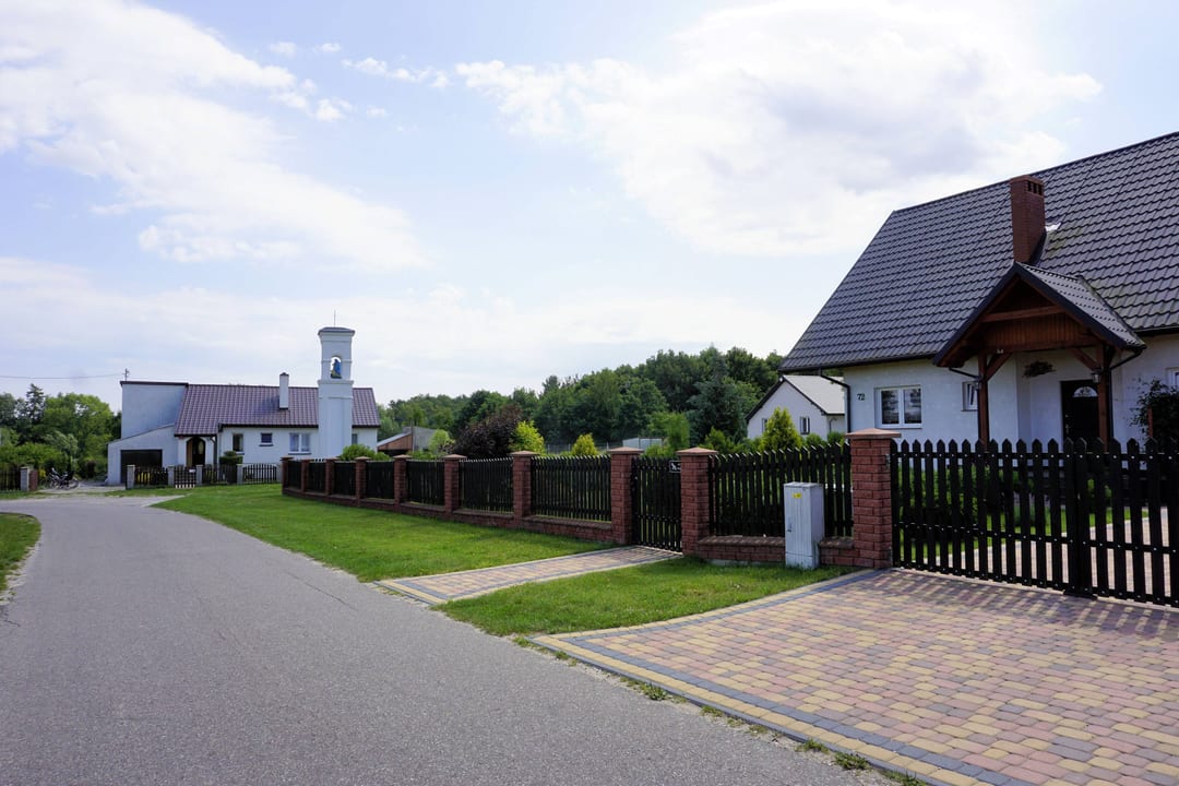Kapliczka przydrożna Matki Bożej Bolesnej