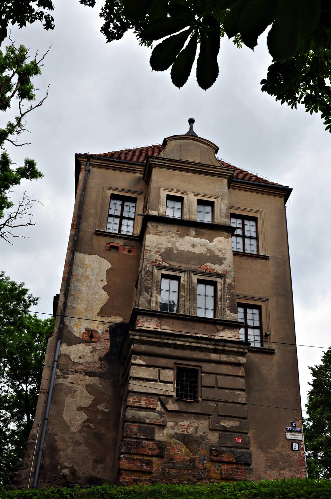 Stary zamek w Płotach